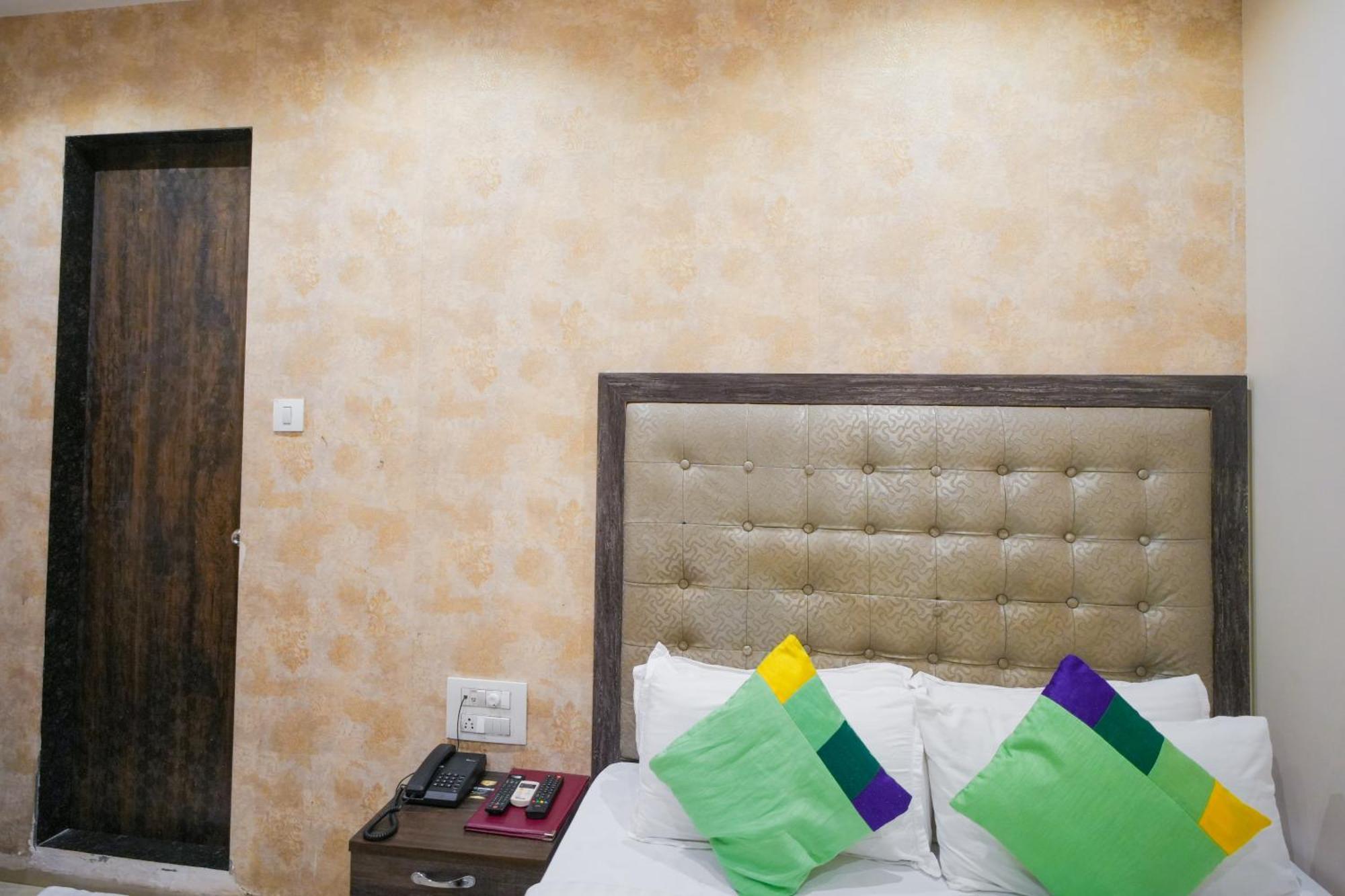 מומביי Hotel Skylink Hospitality Mahalaxmi מראה חיצוני תמונה