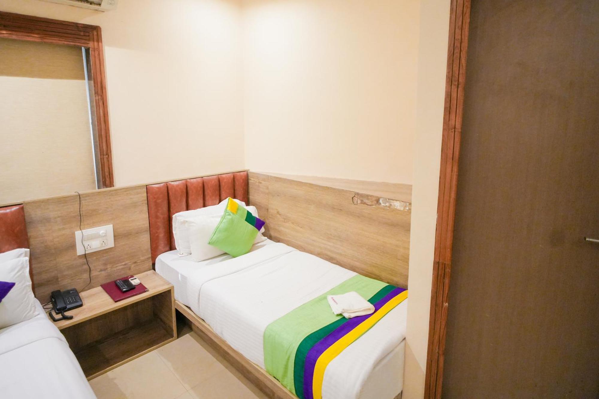 מומביי Hotel Skylink Hospitality Mahalaxmi מראה חיצוני תמונה