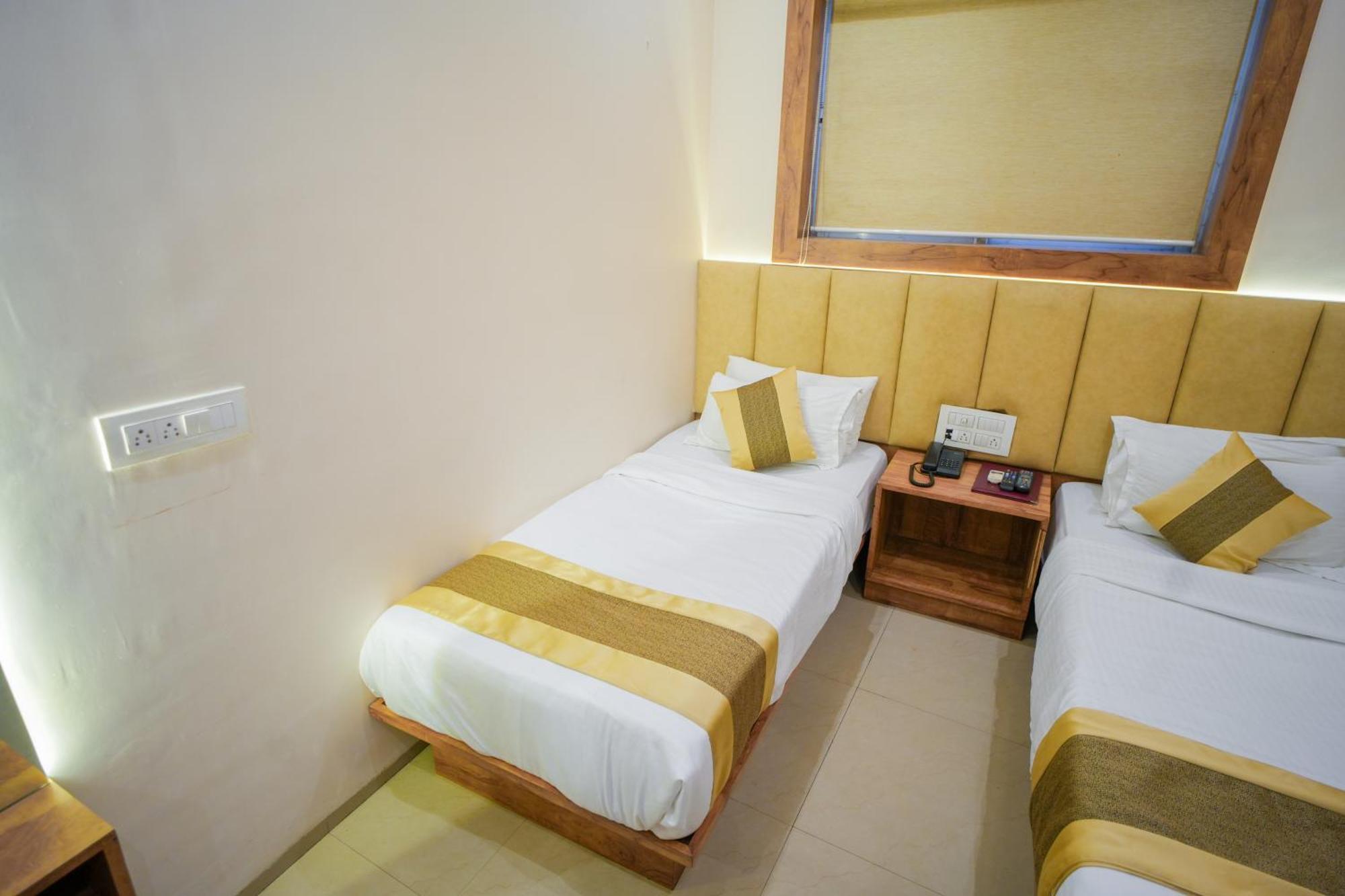 מומביי Hotel Skylink Hospitality Mahalaxmi מראה חיצוני תמונה