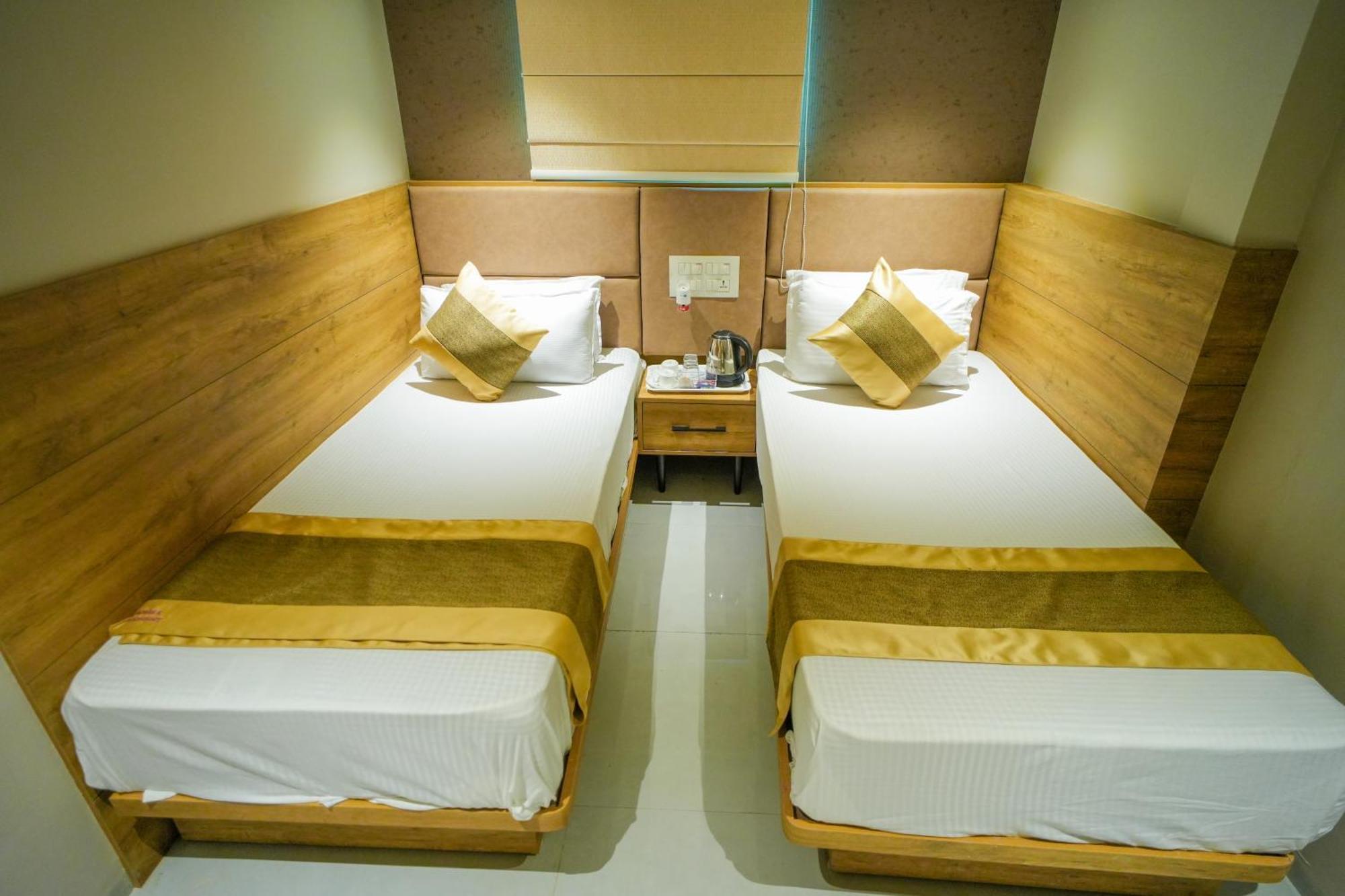מומביי Hotel Skylink Hospitality Mahalaxmi מראה חיצוני תמונה
