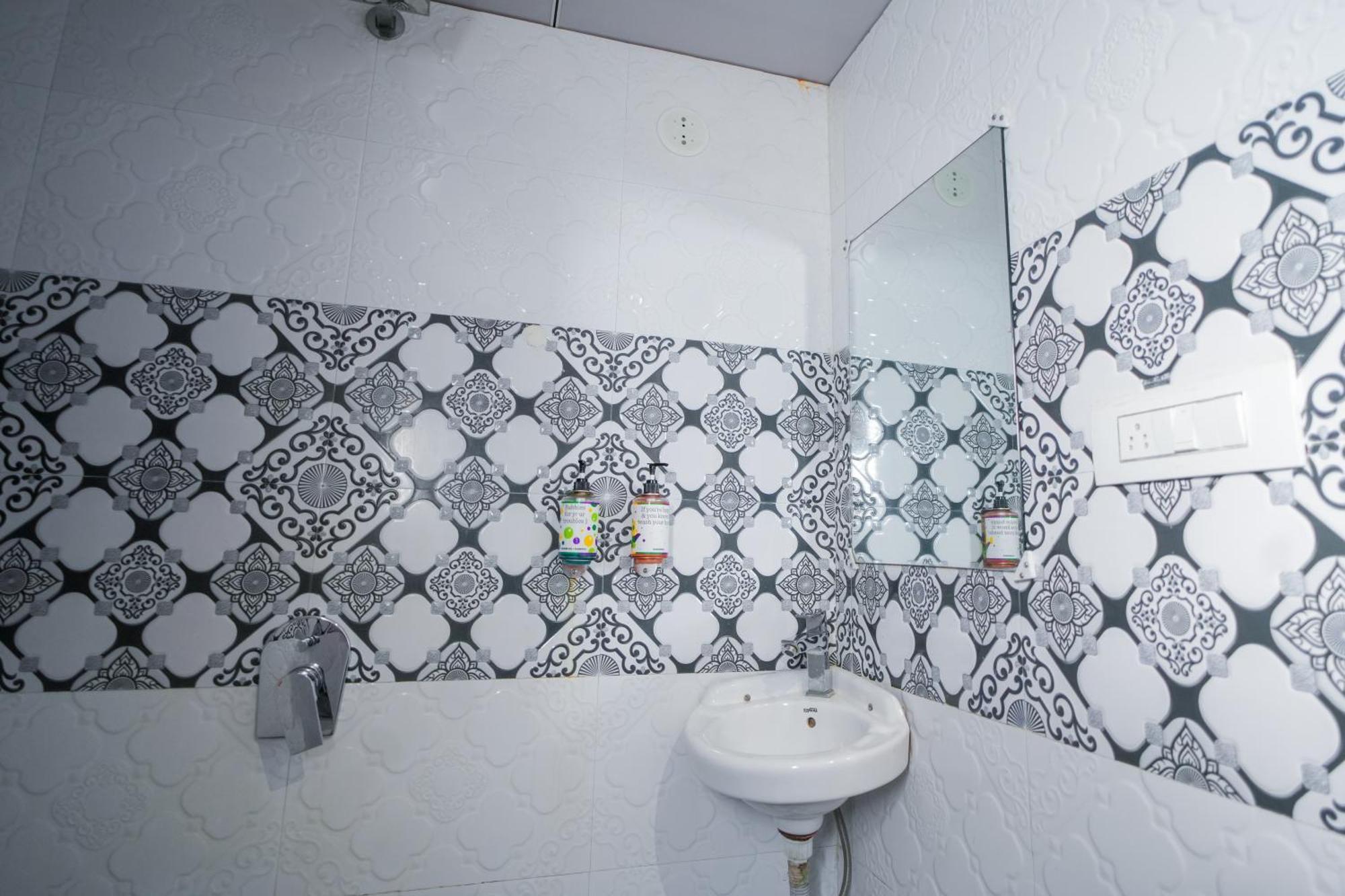 מומביי Hotel Skylink Hospitality Mahalaxmi מראה חיצוני תמונה