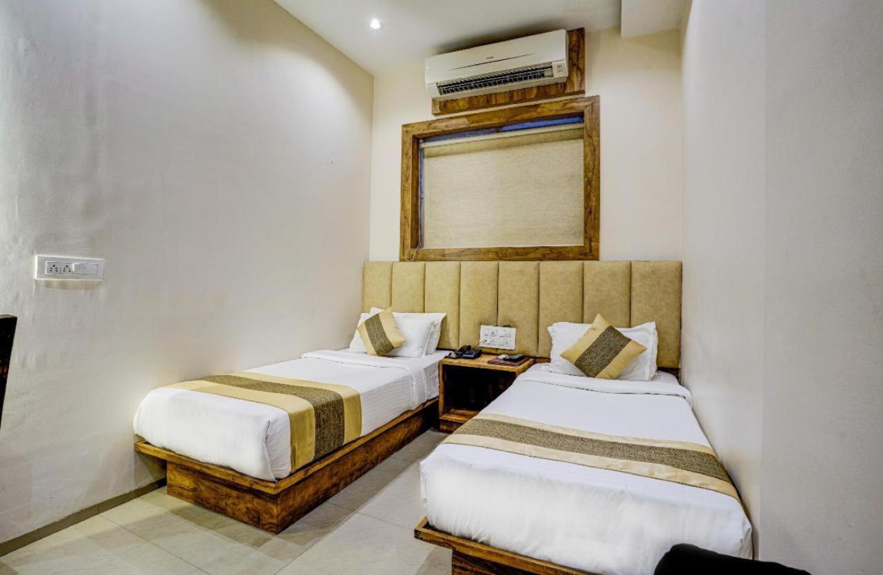 מומביי Hotel Skylink Hospitality Mahalaxmi מראה חיצוני תמונה